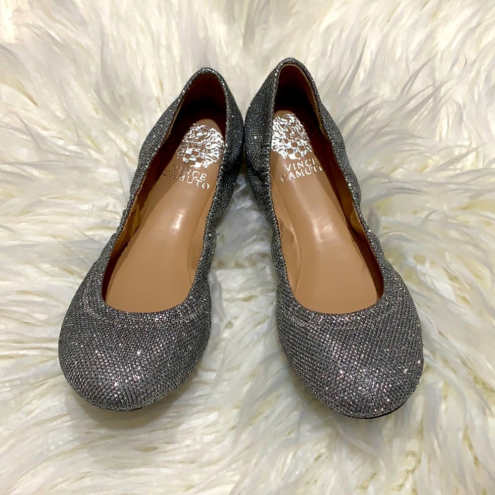 NIB Vince Camuto Elanora Flats